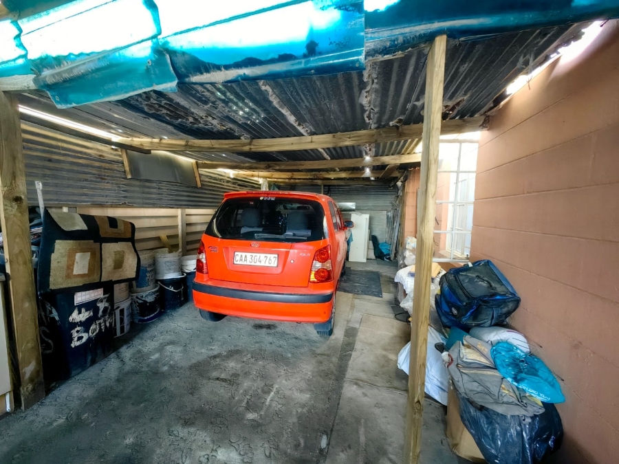 2 Bedroom Property for Sale in Eastridge Western Cape